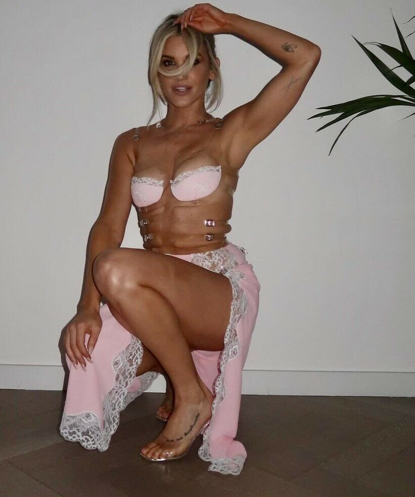 ashley-roberts gallery photo #491