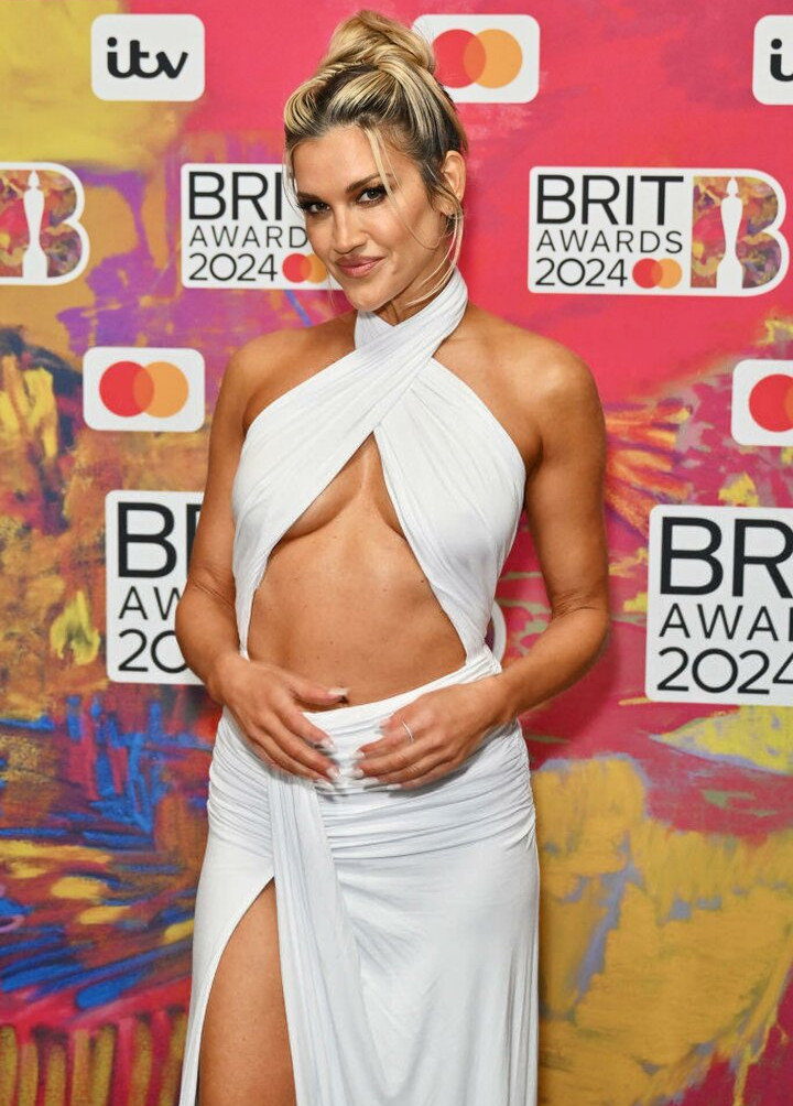 ashley-roberts gallery photo #540