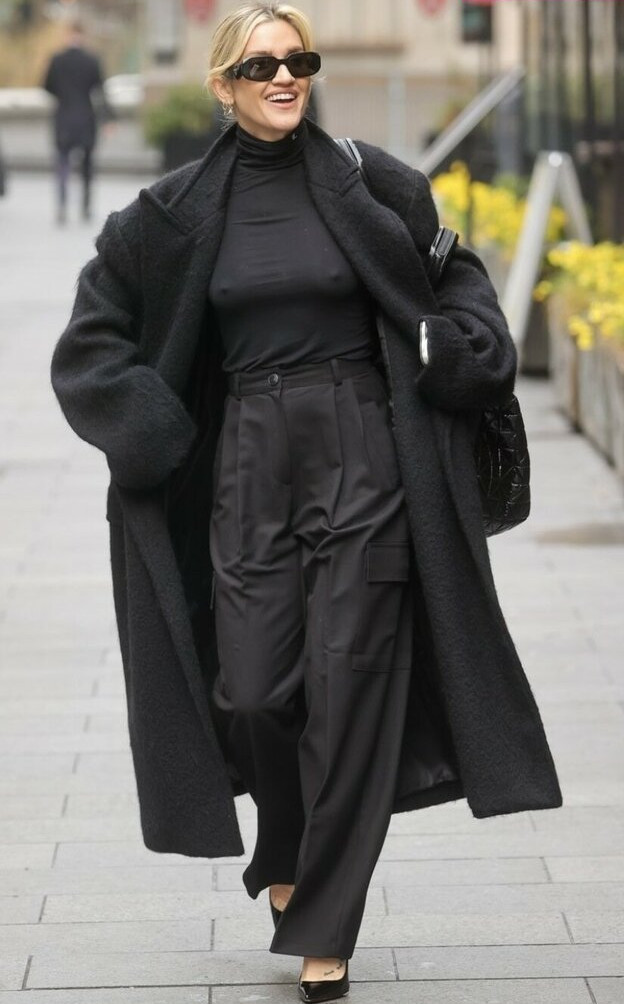 ashley-roberts gallery photo #560