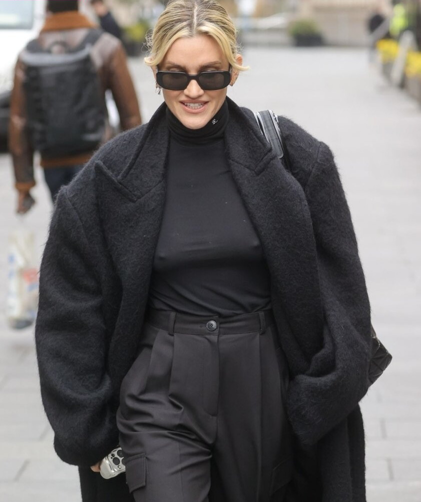 ashley-roberts gallery photo #564