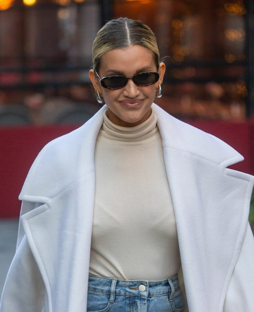 ashley-roberts gallery photo #598