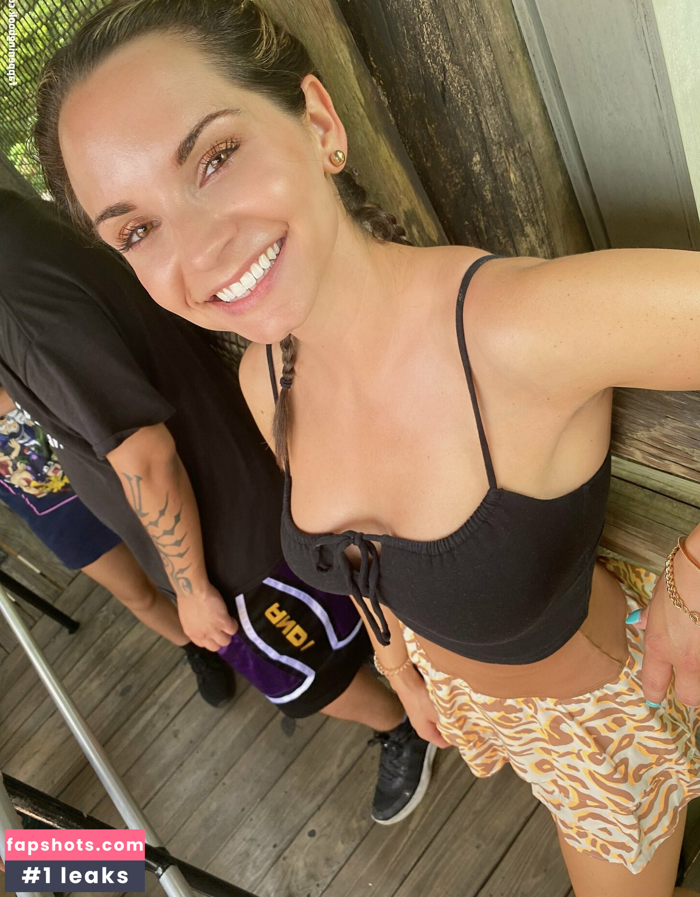 Ashley Sinclair gallery photo #29