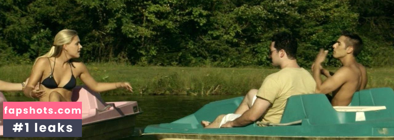 Ashley Sumner nude babe gallery