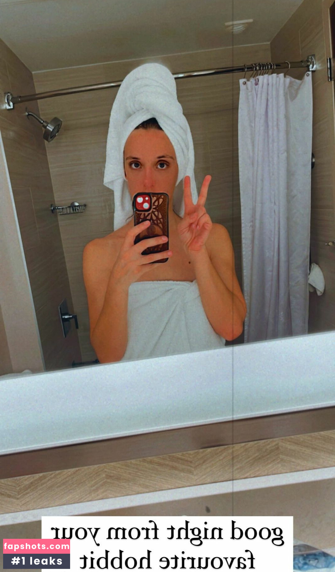 Ashley Victoria Robinson gallery photo #2