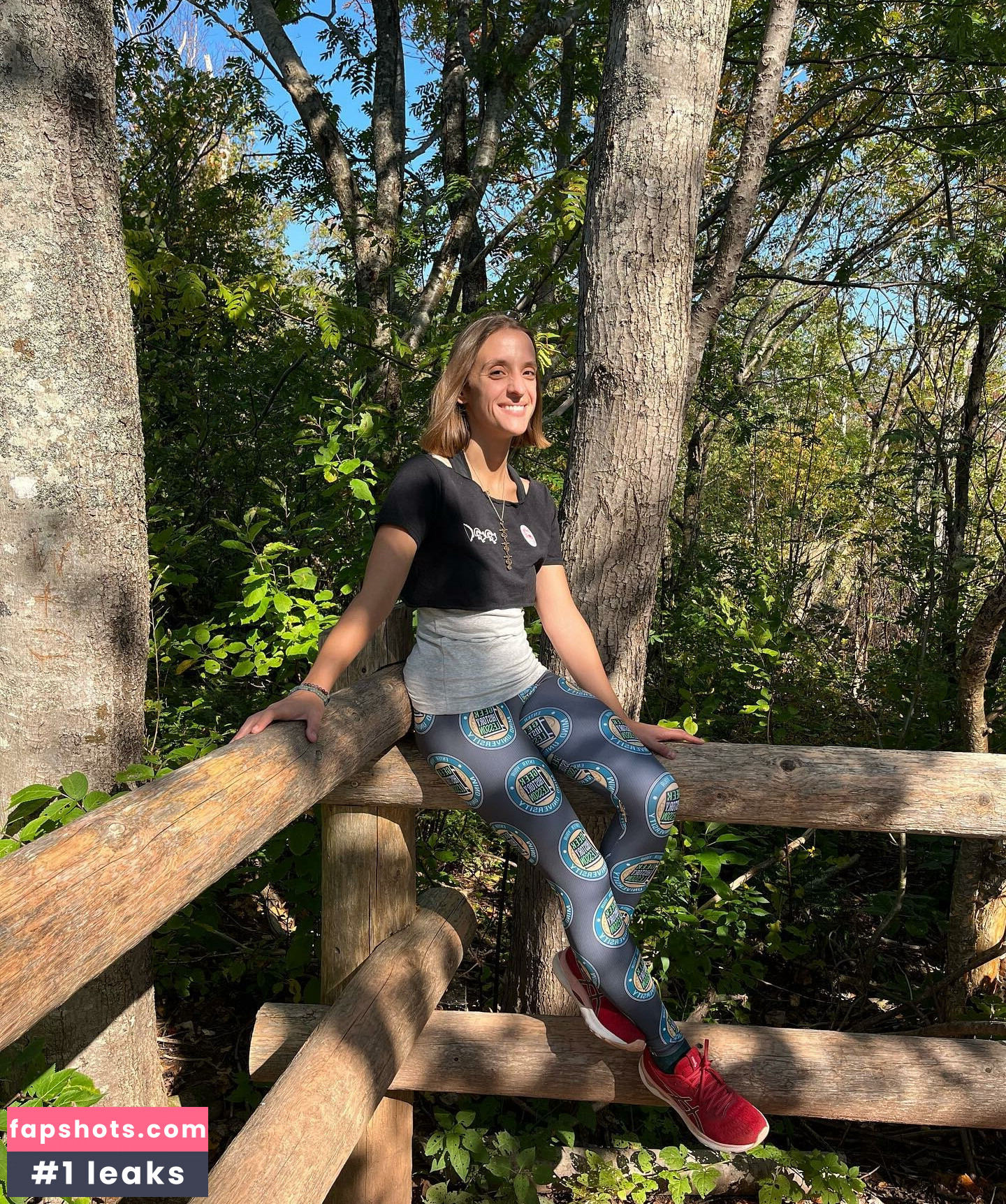 Ashley Victoria Robinson gallery photo #13