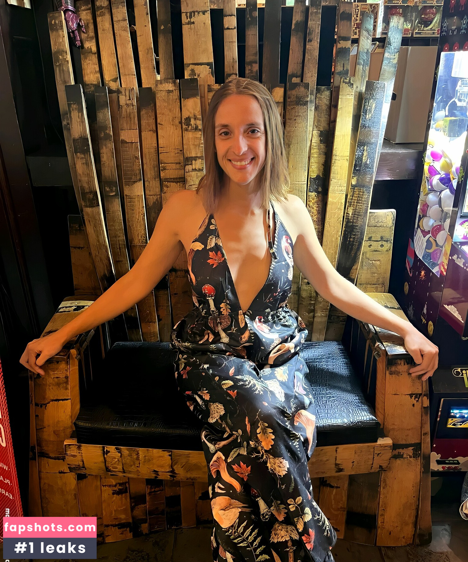 Ashley Victoria Robinson gallery photo #26