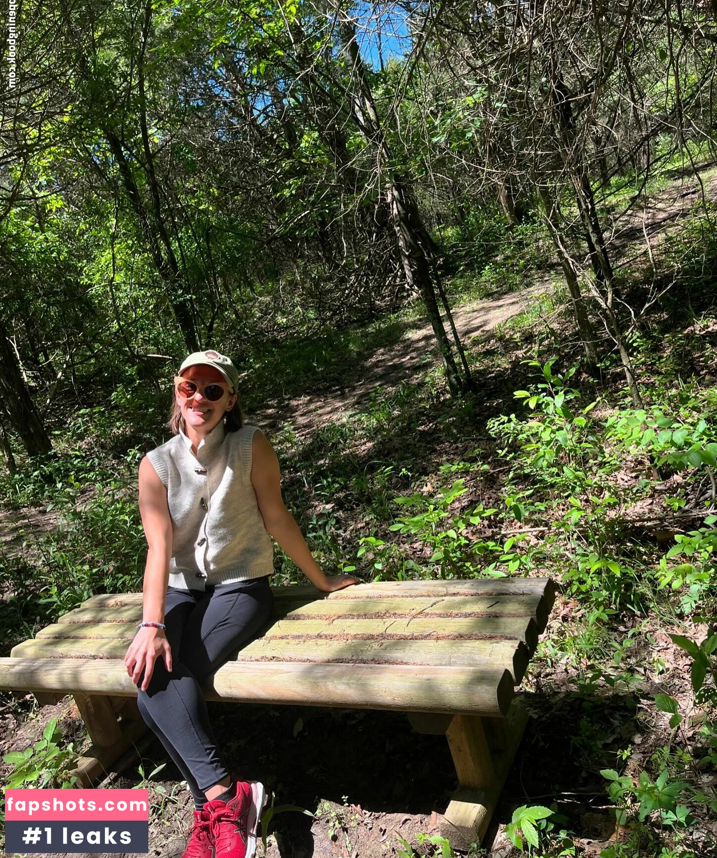 Ashley Victoria Robinson gallery photo #6