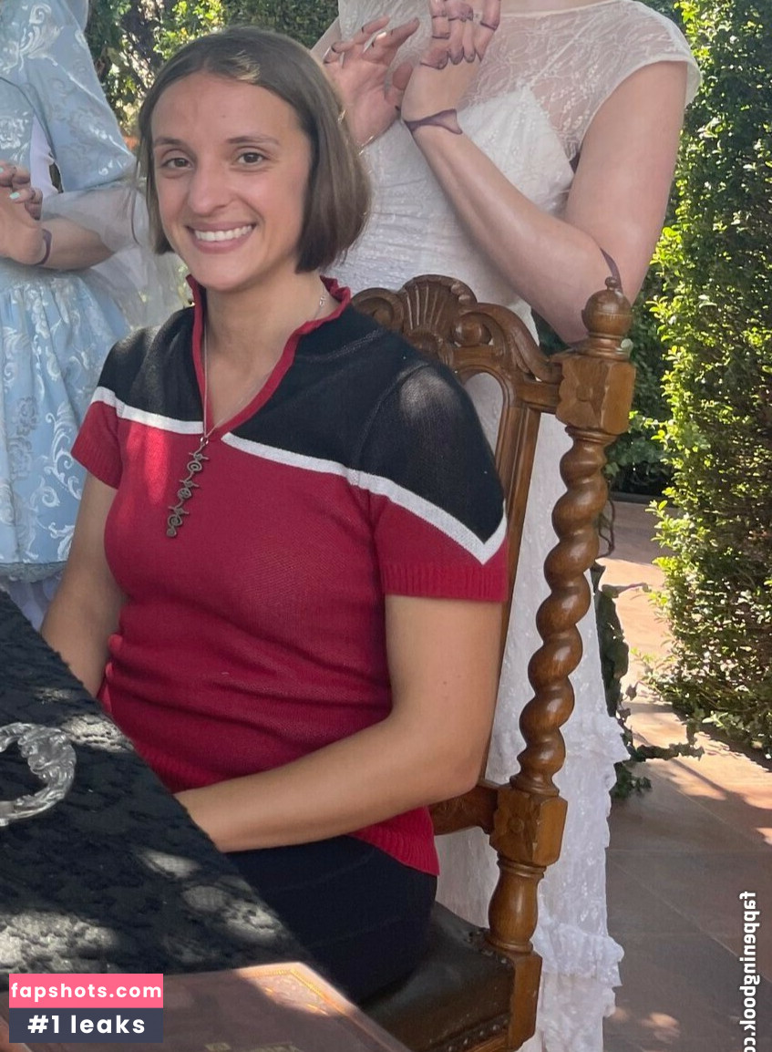 Ashley Victoria Robinson gallery photo #8