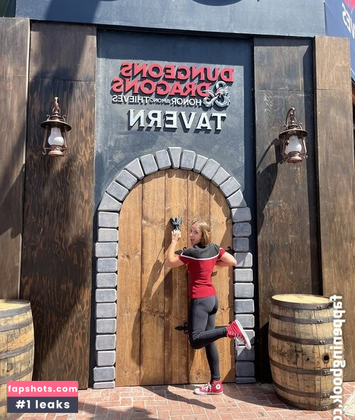 Ashley Victoria Robinson gallery photo #9