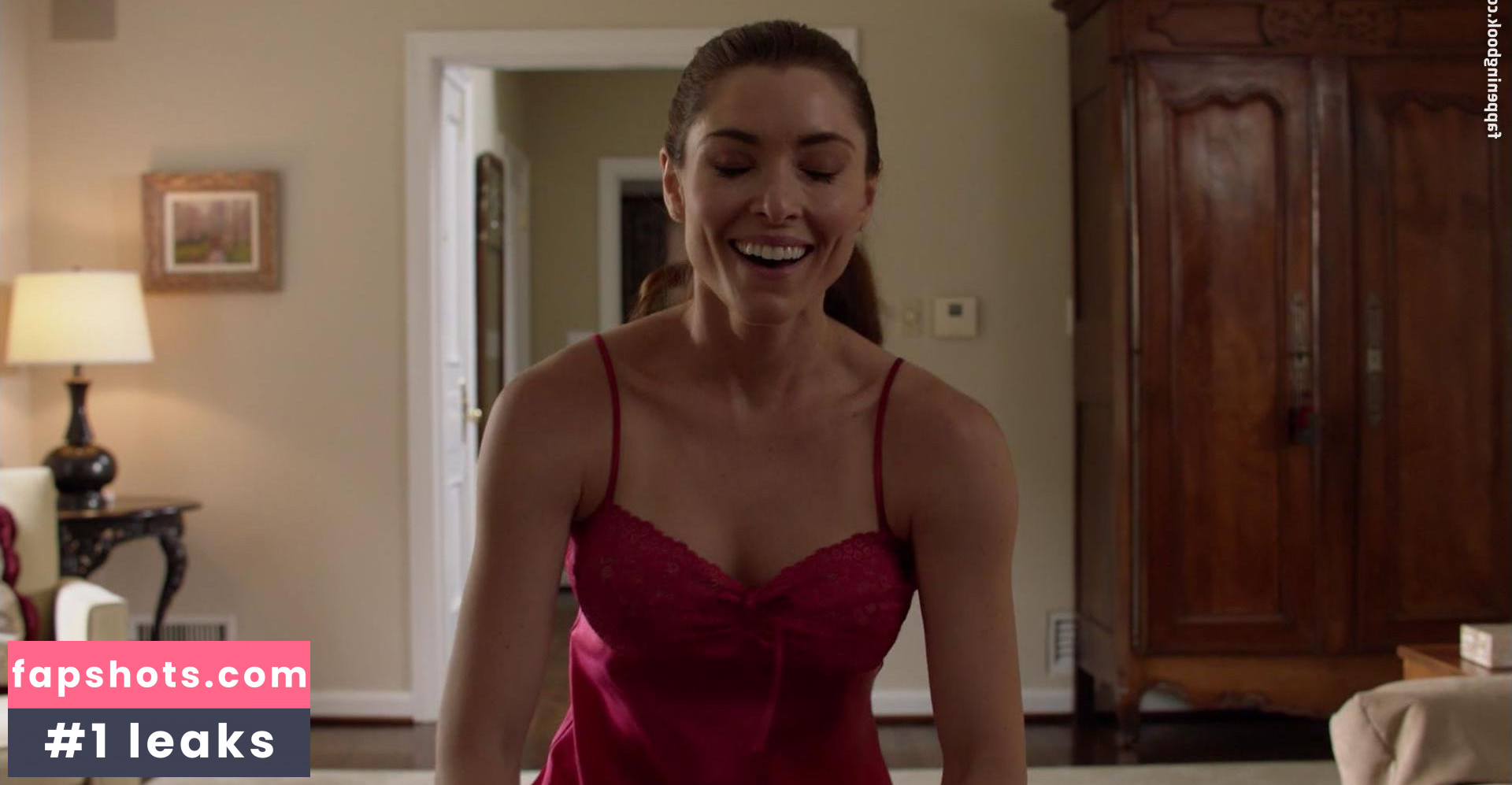 Ashley Wood nude babe gallery