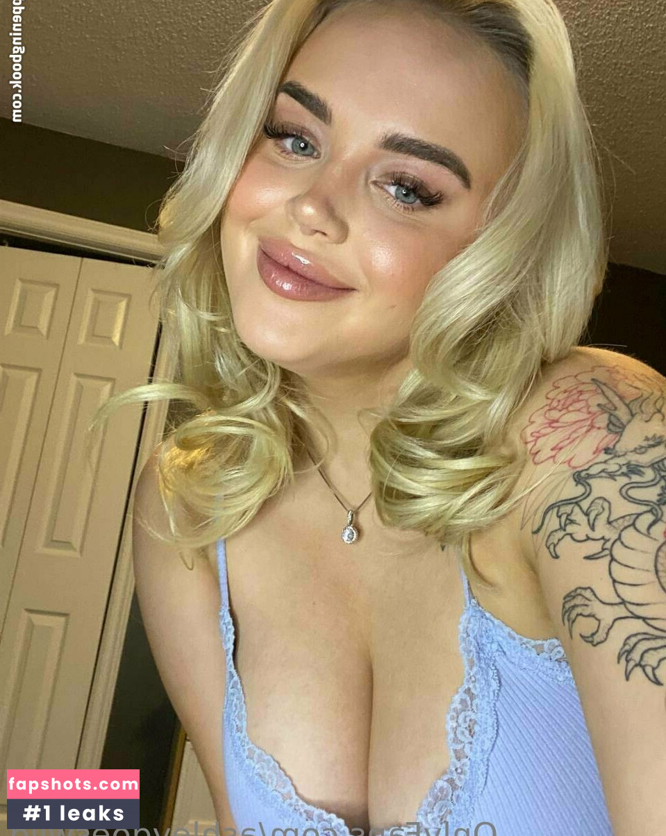 ashleygoeswild gallery photo #16