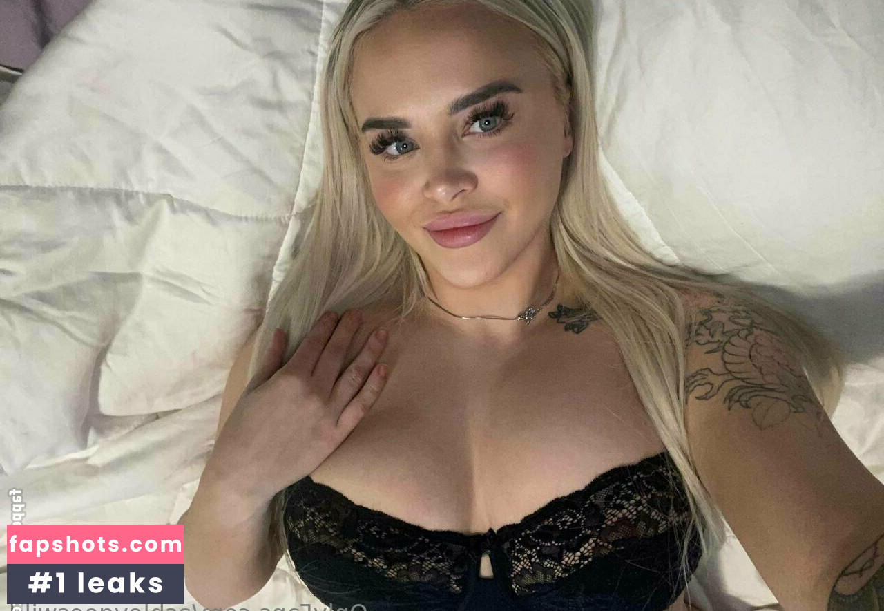 ashleygoeswild gallery photo #7