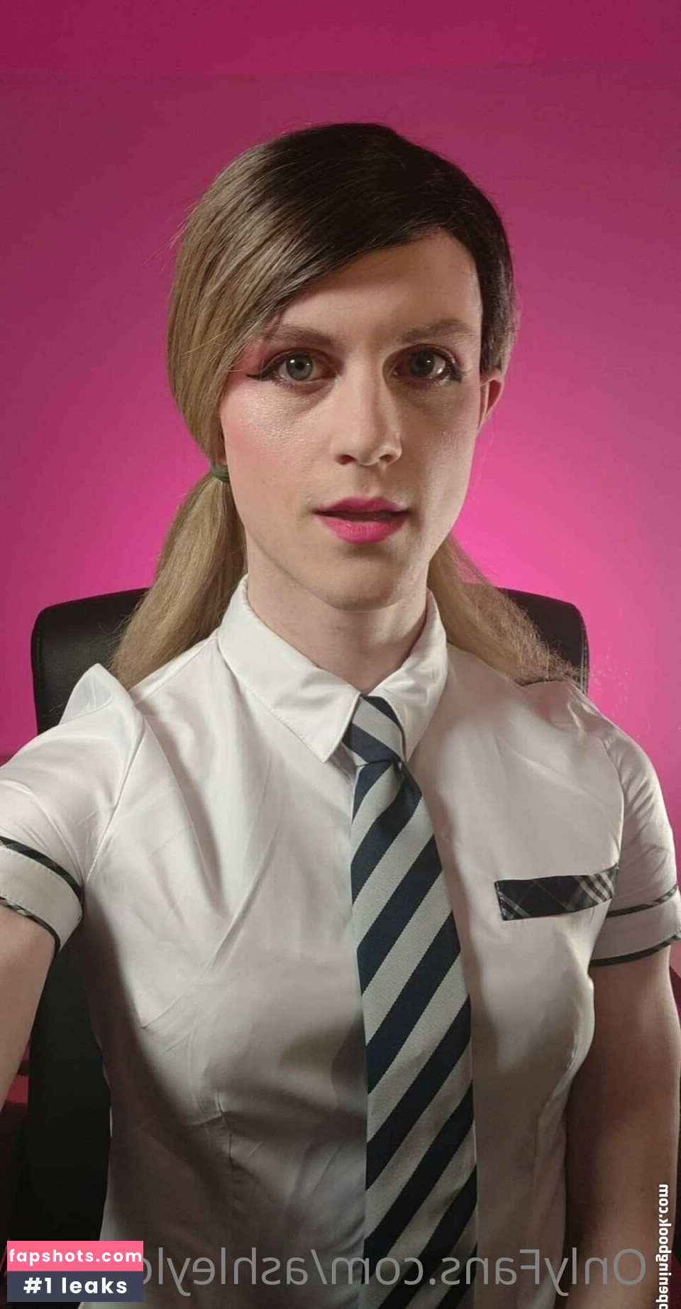 ashleyloweuk Nude Leaks OnlyFans Photos #12 - LeakJerk