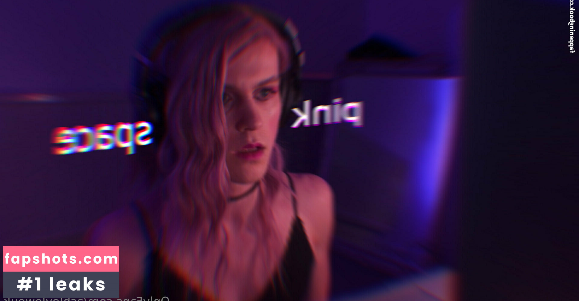 ashleyloweuk Nude Leaks OnlyFans Photos #3 - LeakJerk