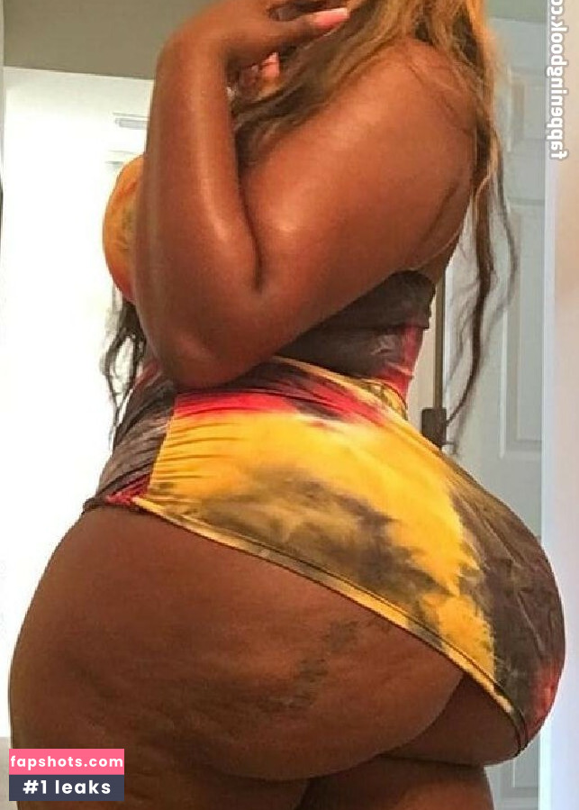 Ashleythebombshell nude babe gallery