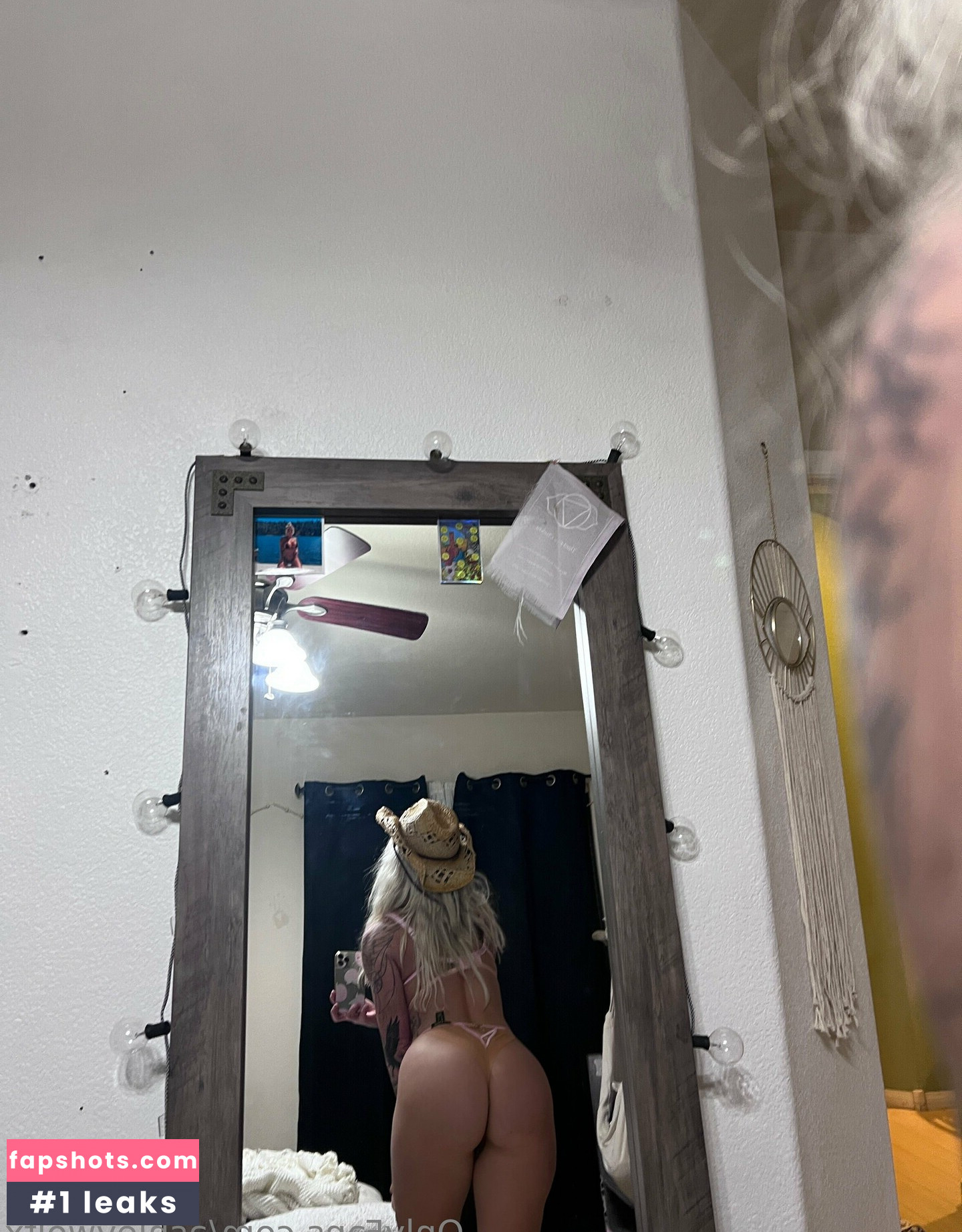 ashleywolfx Nude Leaks OnlyFans Photos #21 - Fapshots