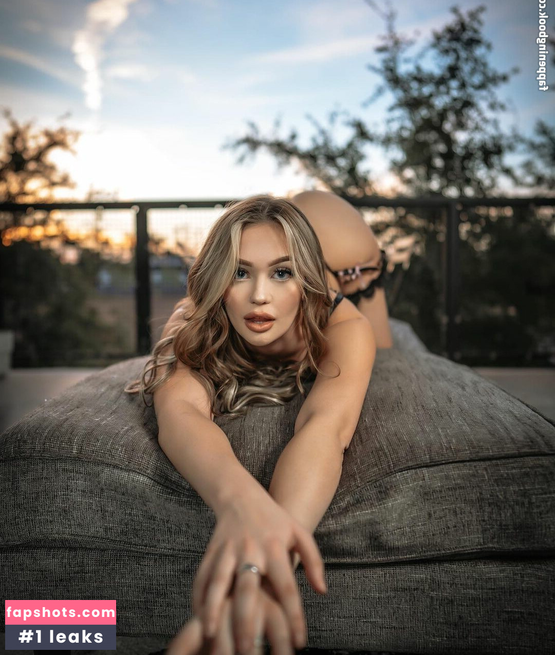 ashleyxcee nude babe gallery