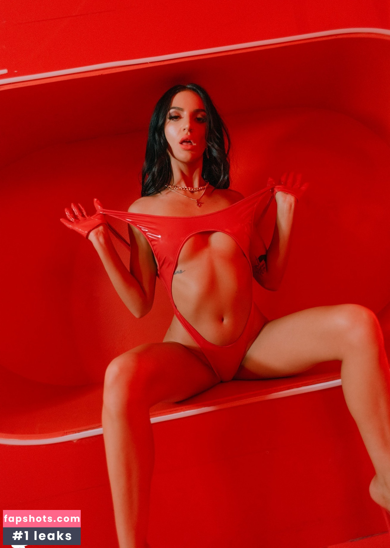 Ashlyn Cherè gallery photo #8