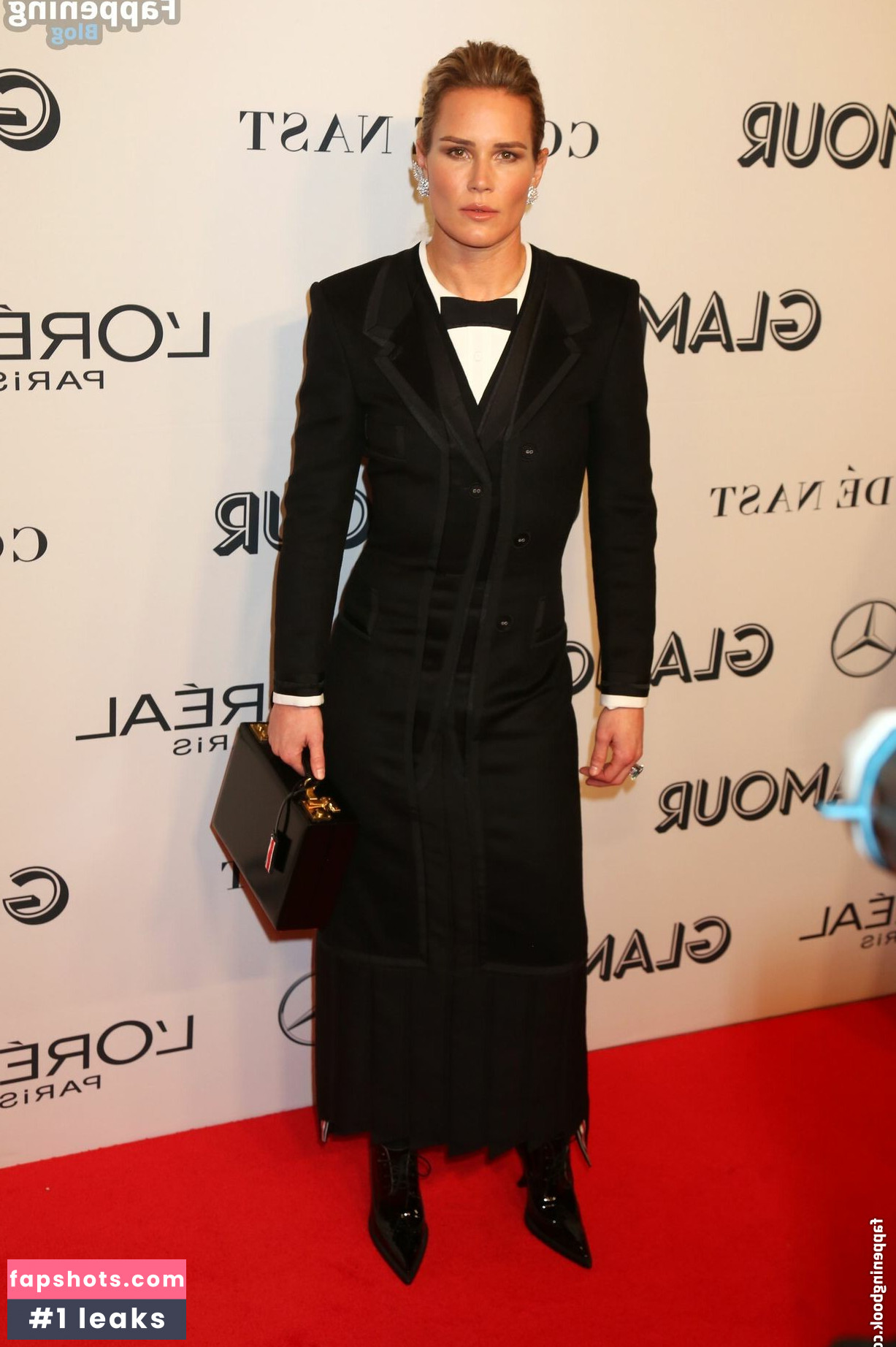 Ashlyn Harris gallery photo #10