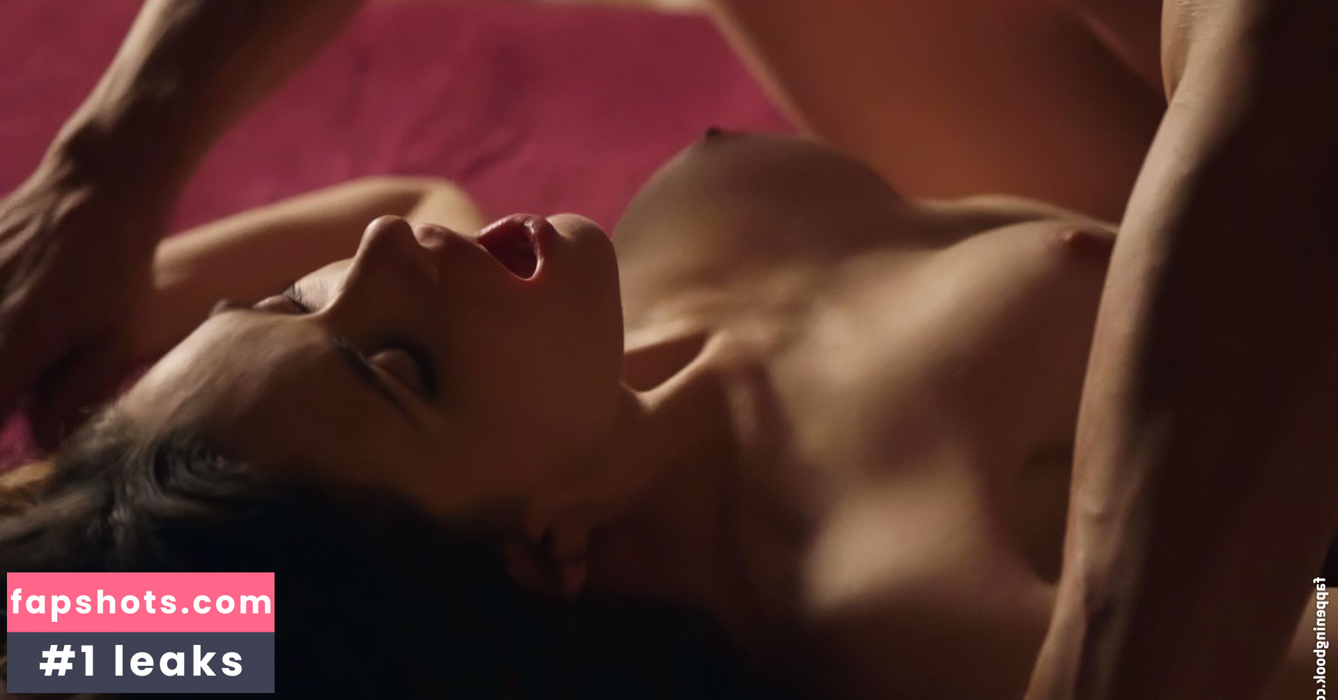 Ashlynn Yennie gallery photo #21