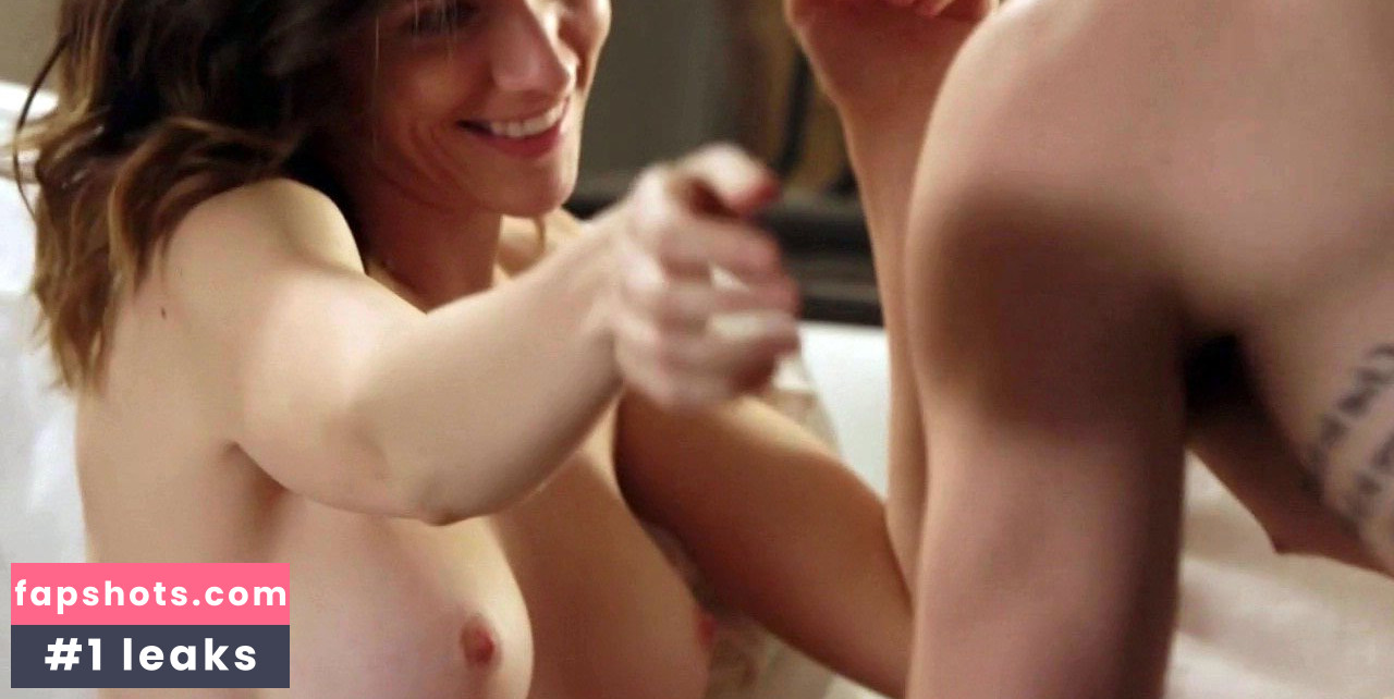 Ashlynn Yennie gallery photo #32