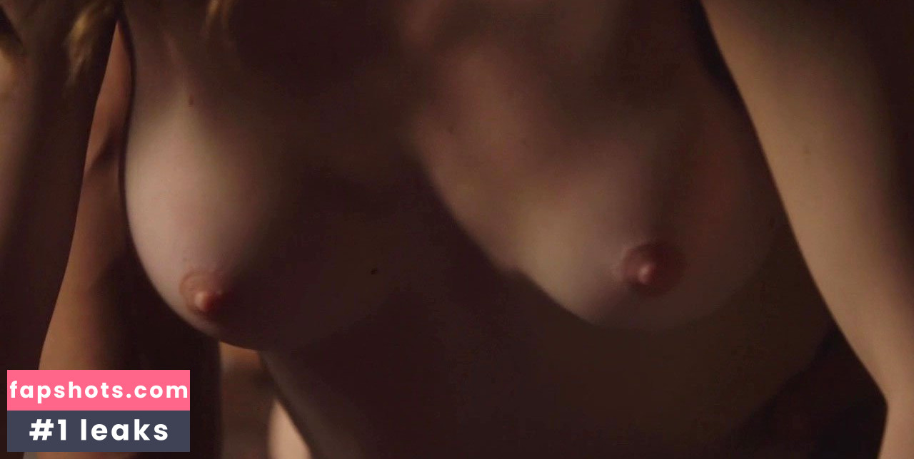 Ashlynn Yennie gallery photo #35