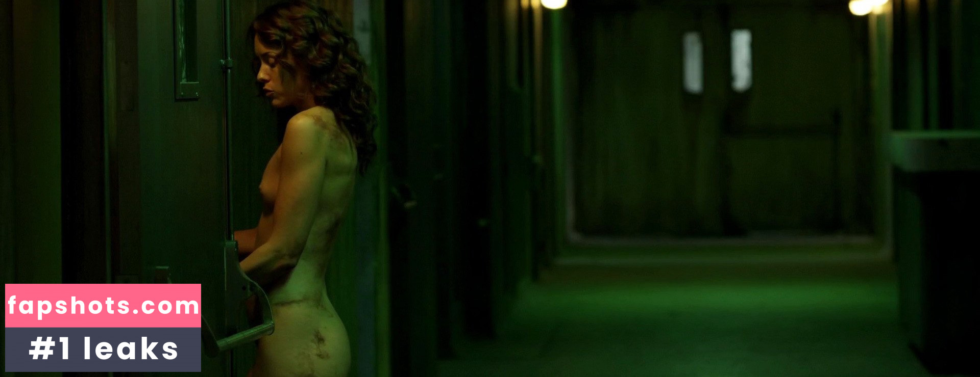 Ashlynn Yennie gallery photo #45