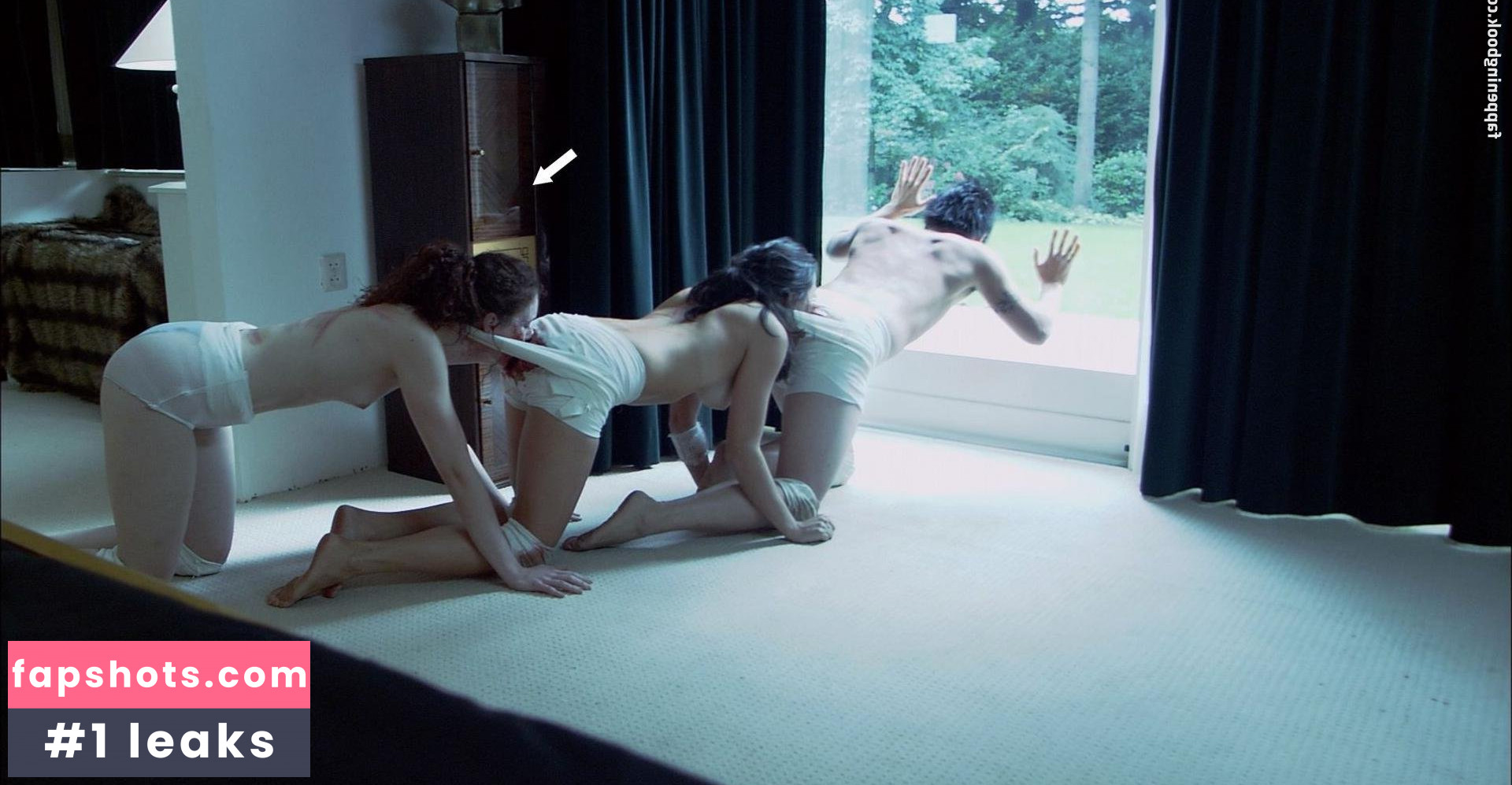 Ashlynn Yennie gallery photo #55