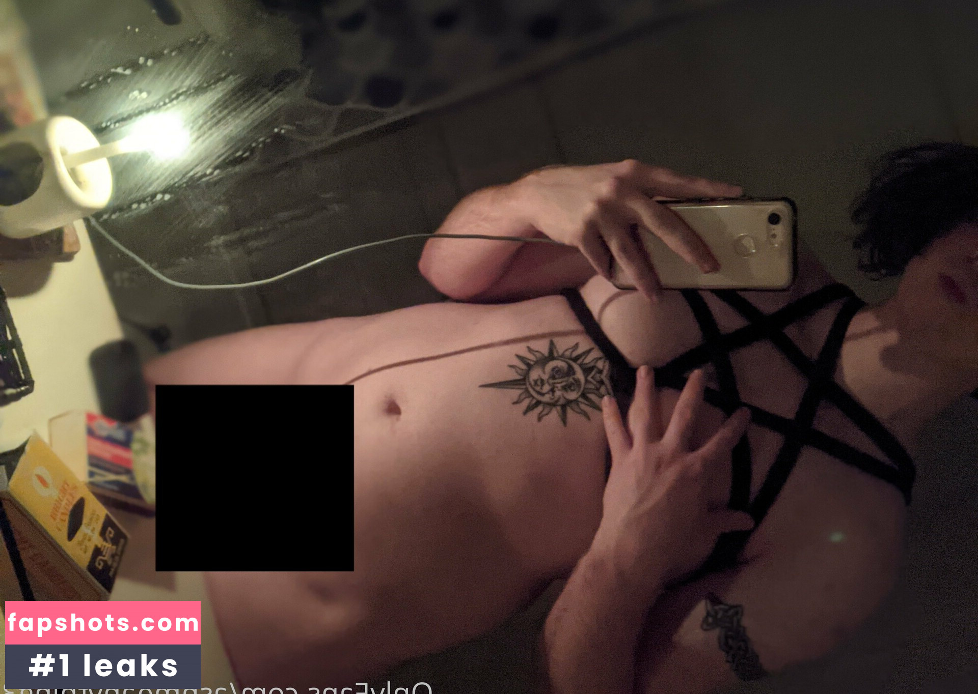 ashmeanything3 Filtración Desnuda OnlyFans Foto #3 - Fapshots