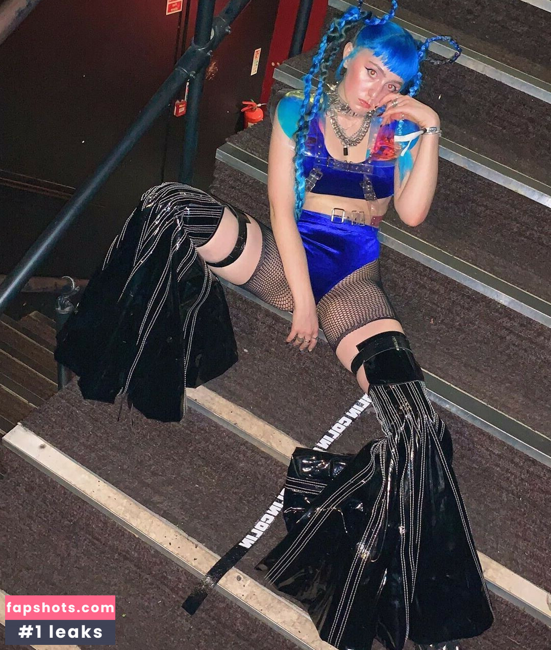 Ashnikko gallery photo #115