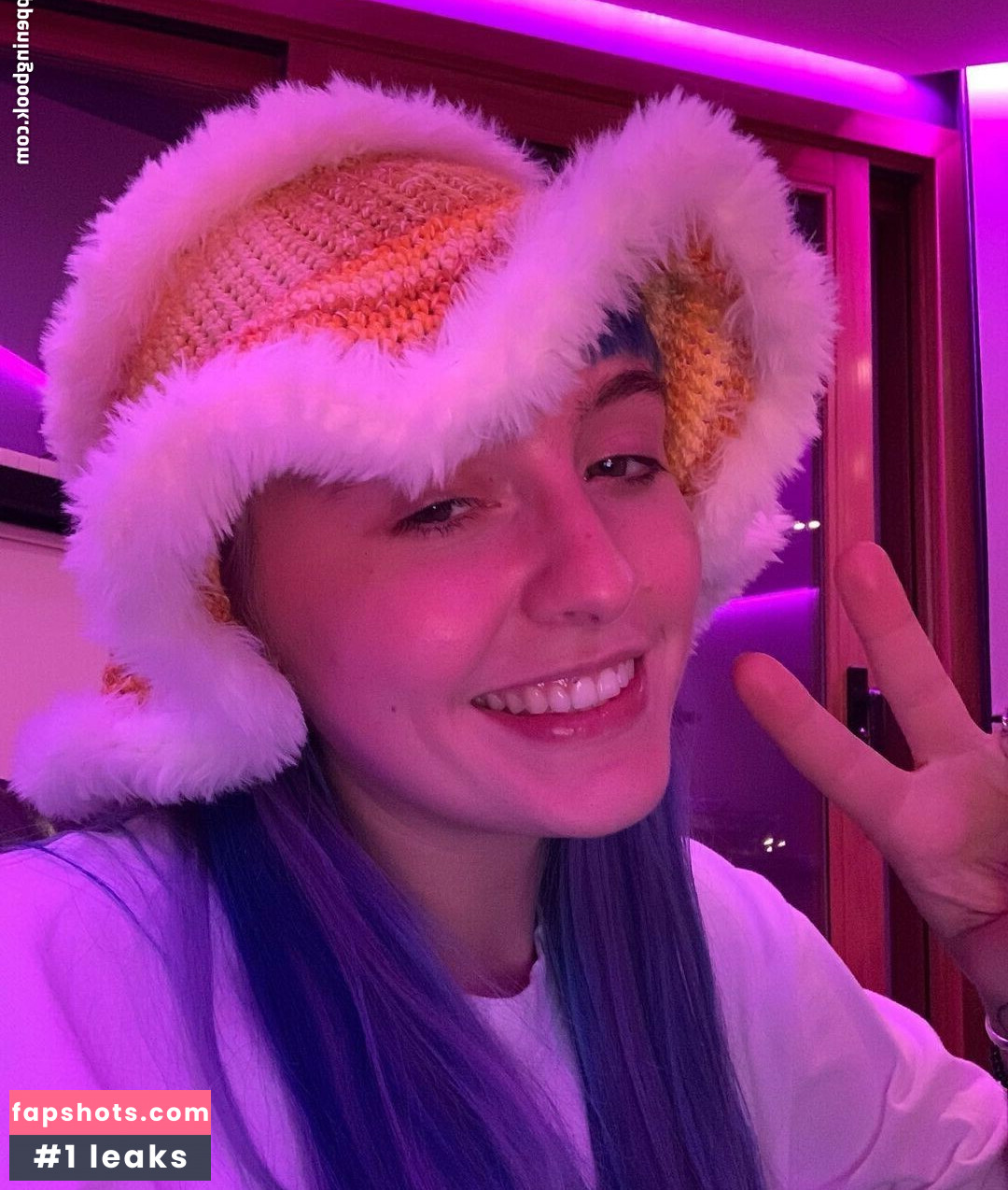 Ashnikko gallery photo #123