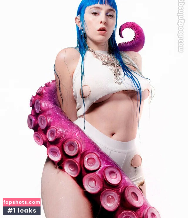 Ashnikko gallery photo #124