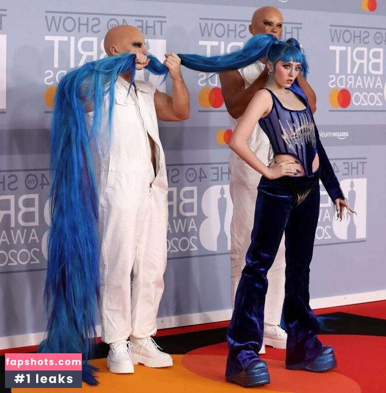 Ashnikko gallery photo #126