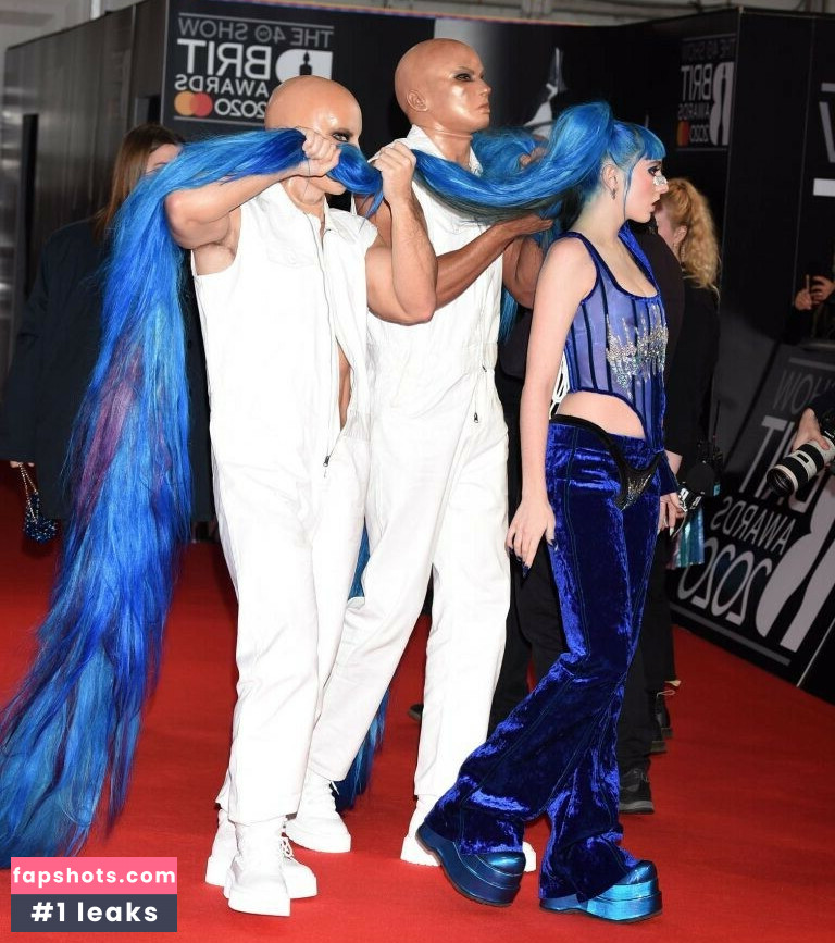 Ashnikko gallery photo #131