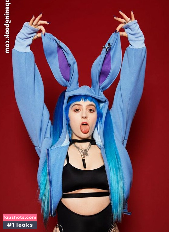 Ashnikko gallery photo #136