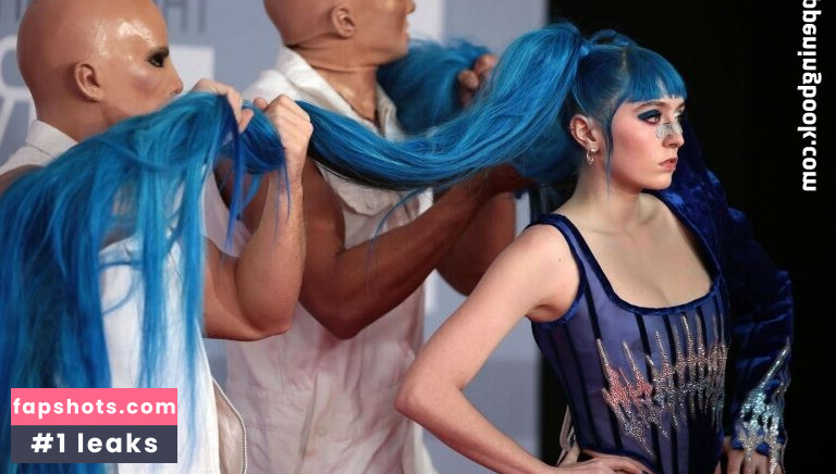 Ashnikko gallery photo #138