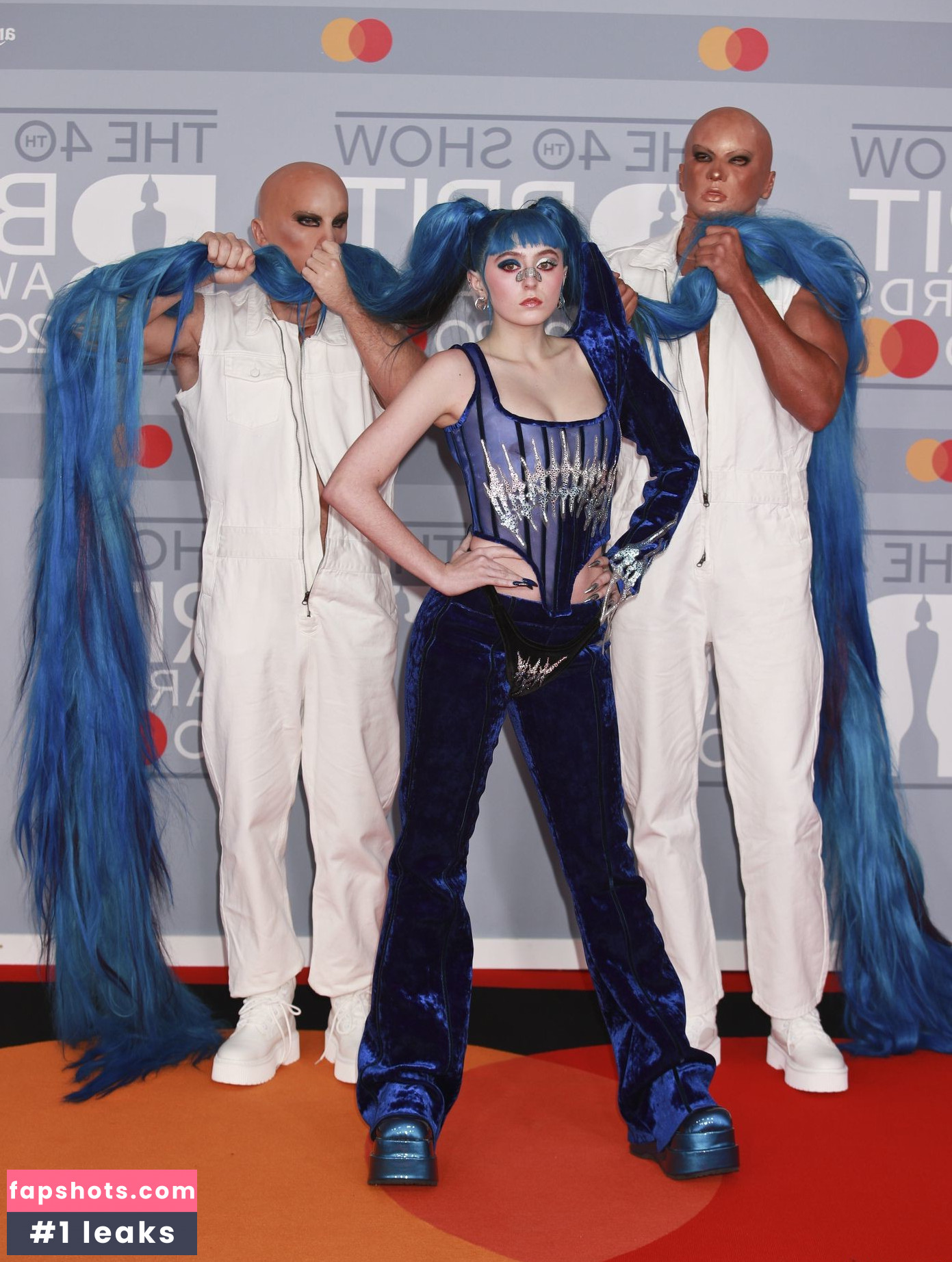 Ashnikko gallery photo #156