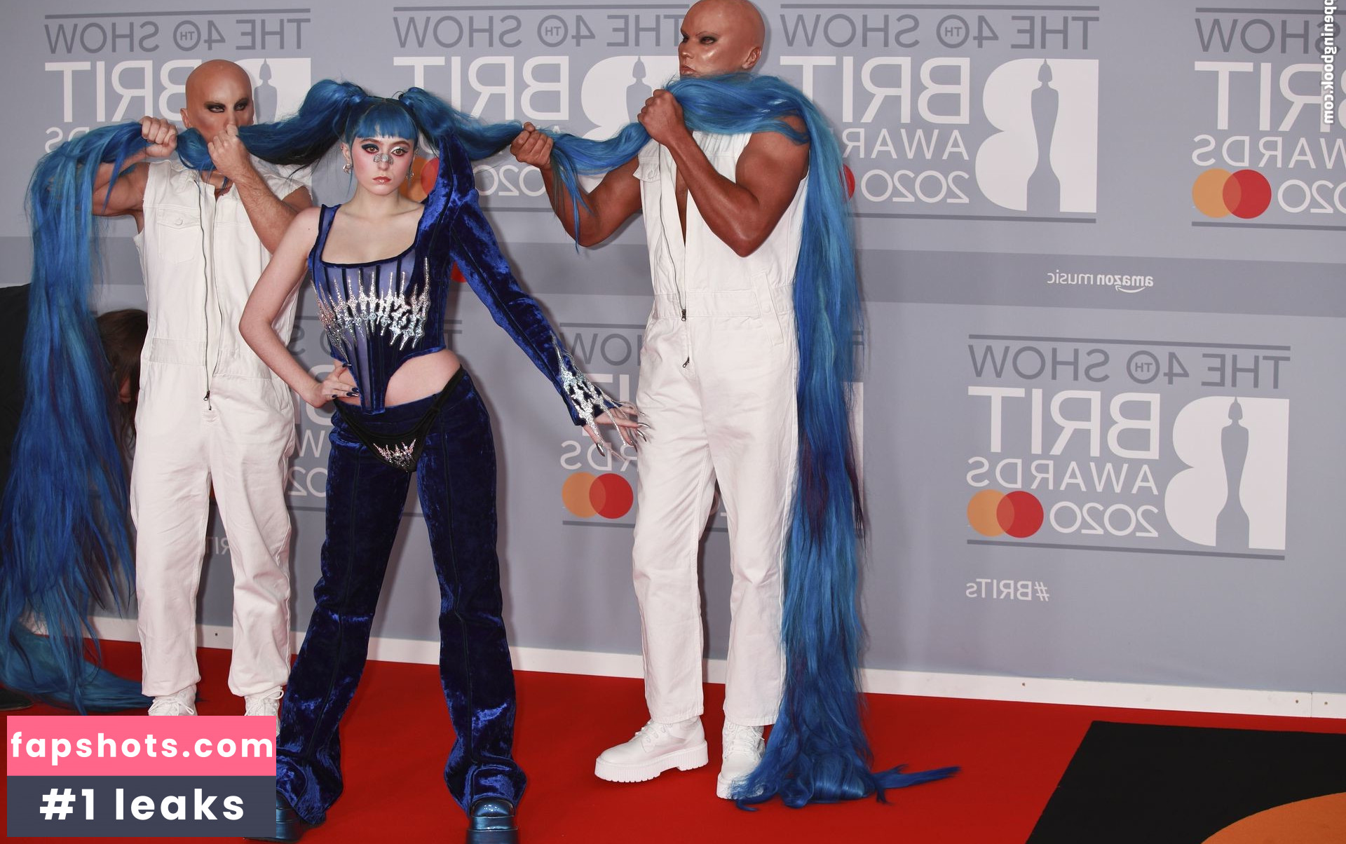 Ashnikko gallery photo #159