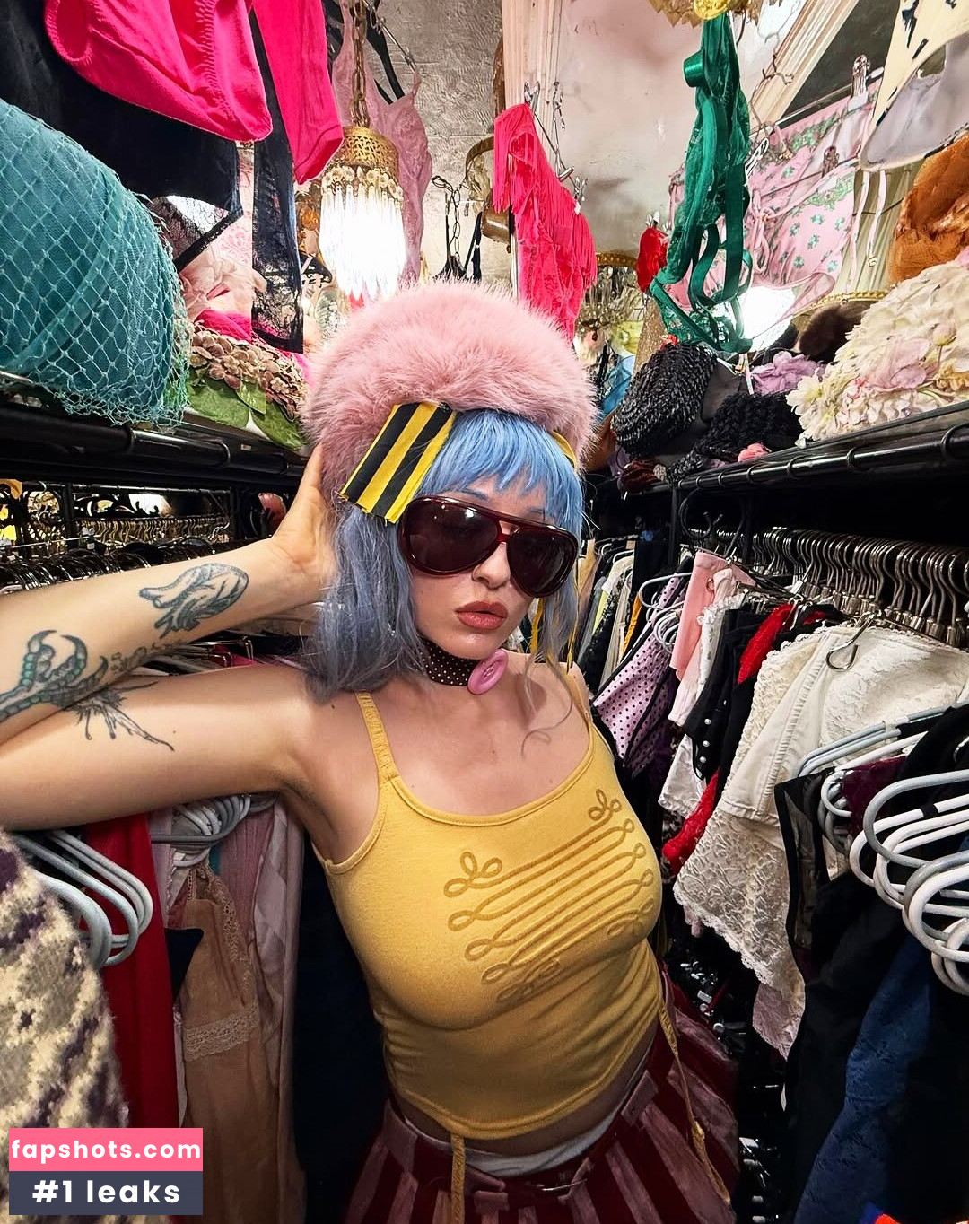 Ashnikko gallery photo #29