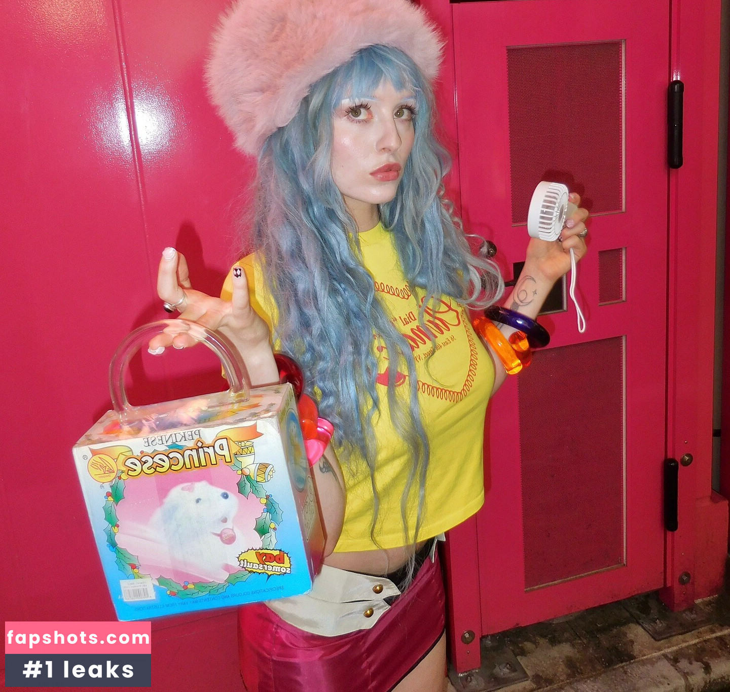 Ashnikko gallery photo #47