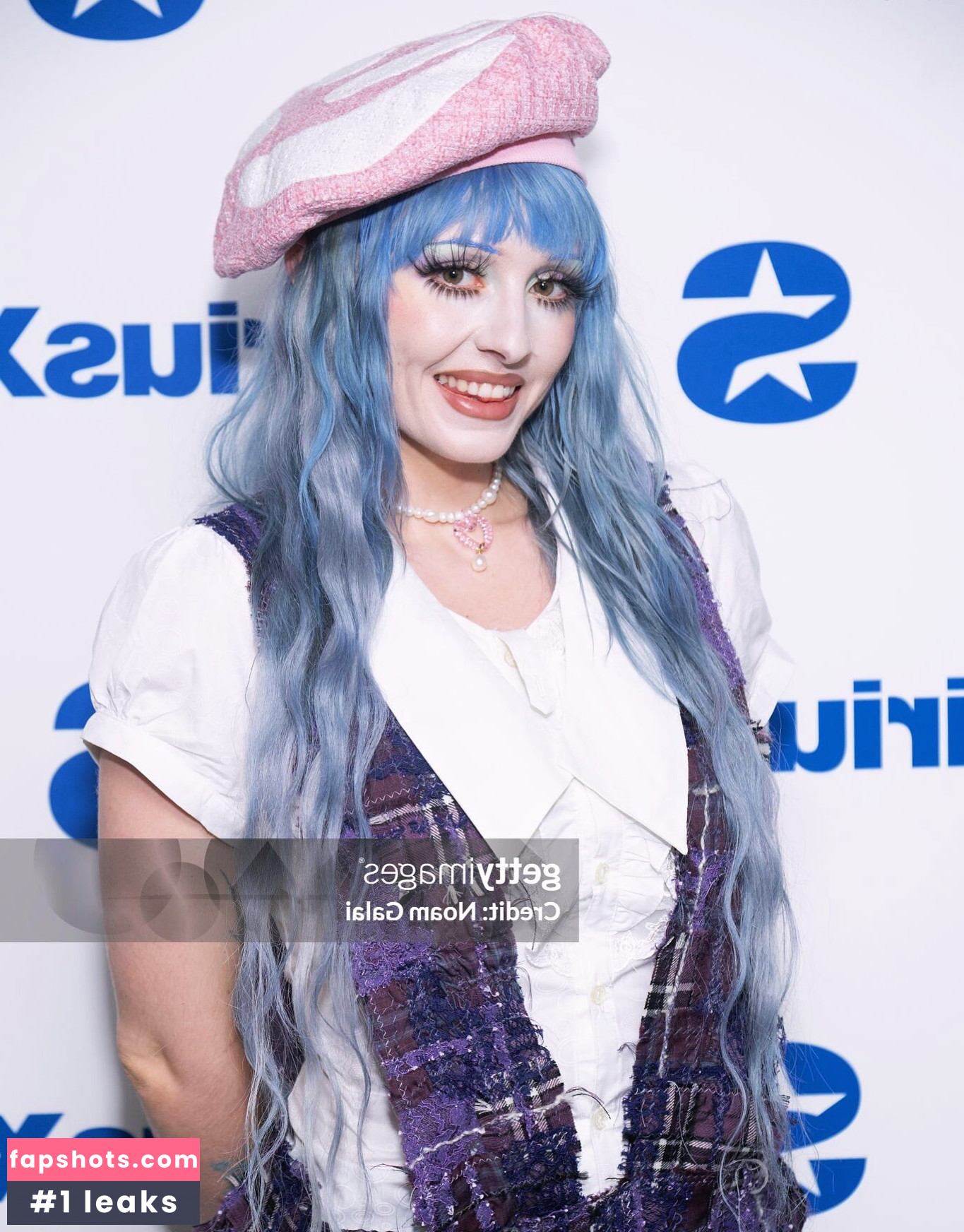 Ashnikko gallery photo #50