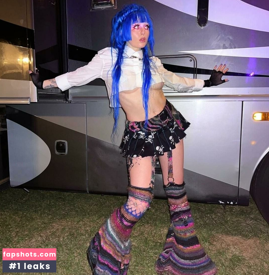 Ashnikko gallery photo #59