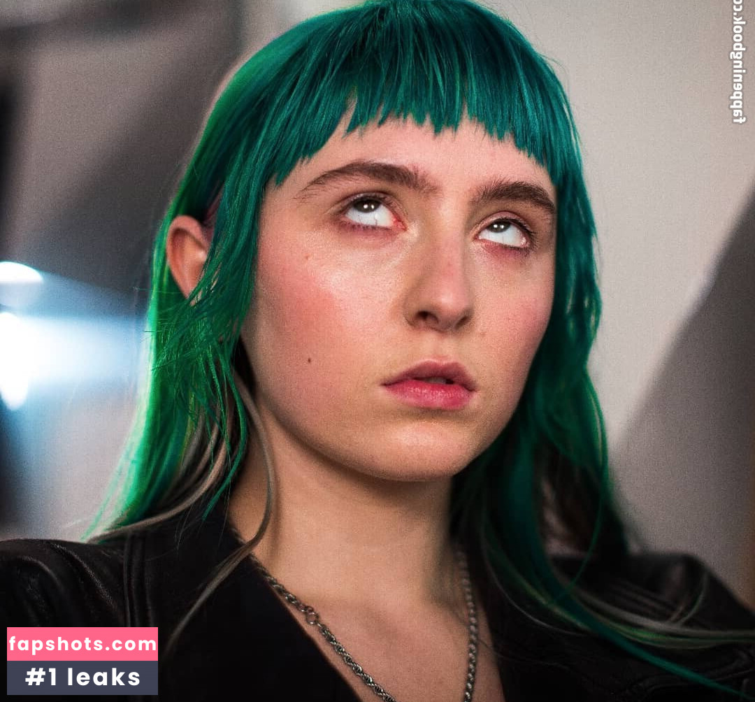 Ashnikko gallery photo #60