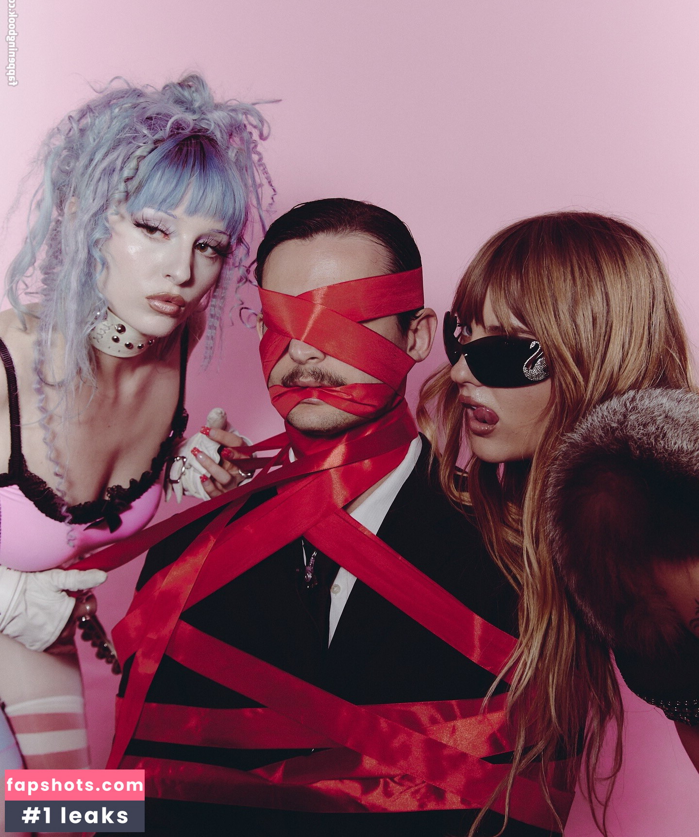 Ashnikko gallery photo #80