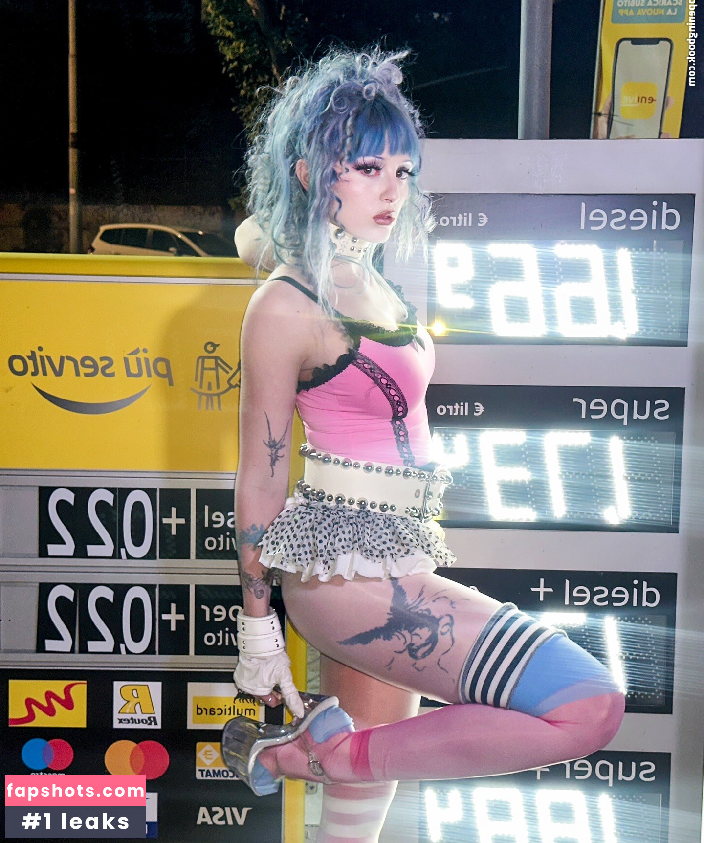 Ashnikko gallery photo #81