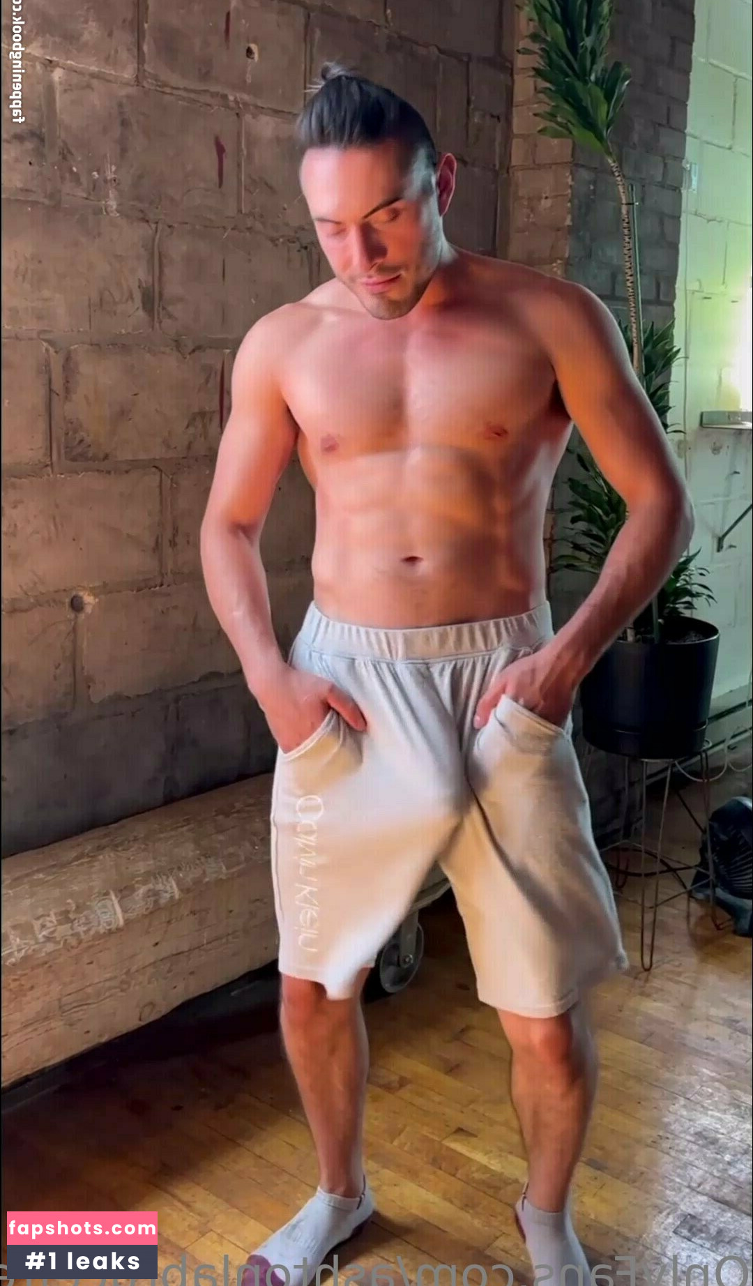 ashtonlabrucefree Nude Leaks OnlyFans Photos #24 - Fapshots