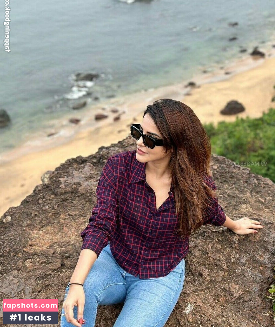 Ashu Reddy Nude Leaks OnlyFans Photos #18 - LeakJerk