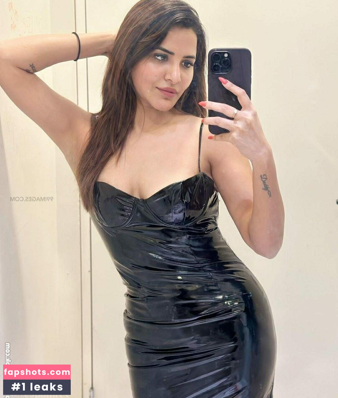 Ashu Reddy Nude Leaks OnlyFans Photos #22 - LeakJerk