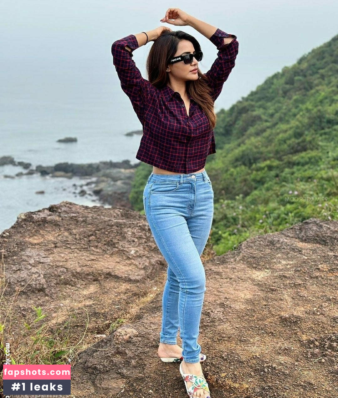 Ashu Reddy Nude Leaks OnlyFans Photos #23 - LeakJerk