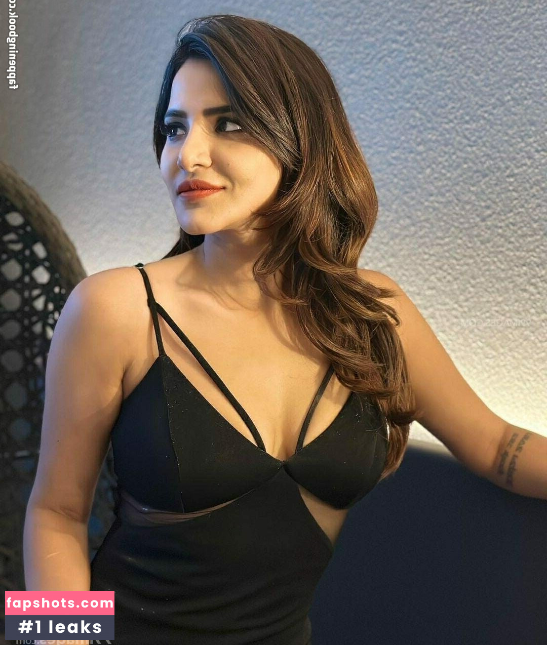 Ashu Reddy Nude Leaks OnlyFans Photos #24 - LeakJerk